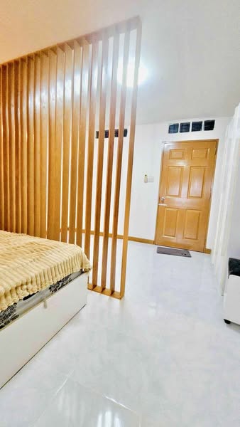 bedroom and room interior of สุวรรณนครคอนโด