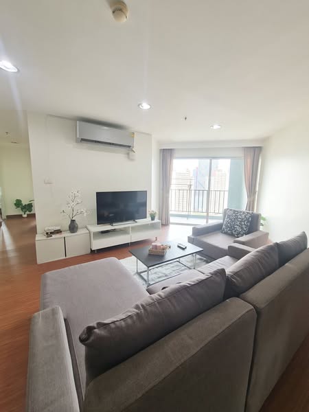 living room of Belle Grand Rama 9