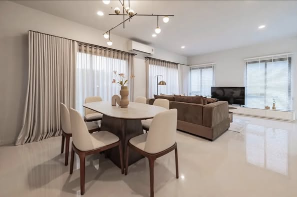 living room and room interior of Burasiri Krungthep Kreetha
