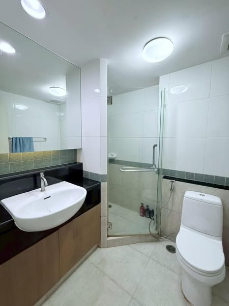 bathroom of Centric Scene Sukhumvit 64