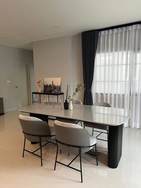 room interior of Centro Bangna
