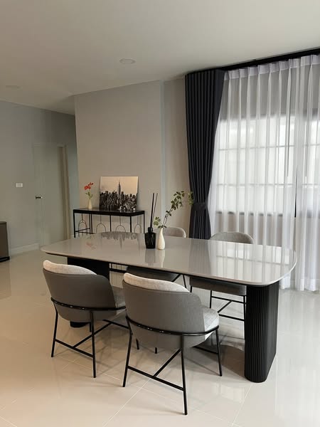 room interior of Centro Bangna