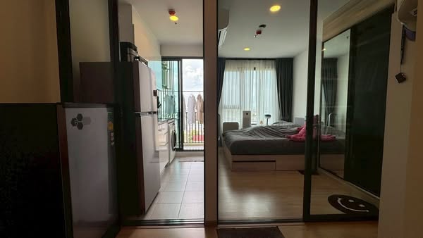 bedroom and room interior of Chewathai Kaset-Nawamin