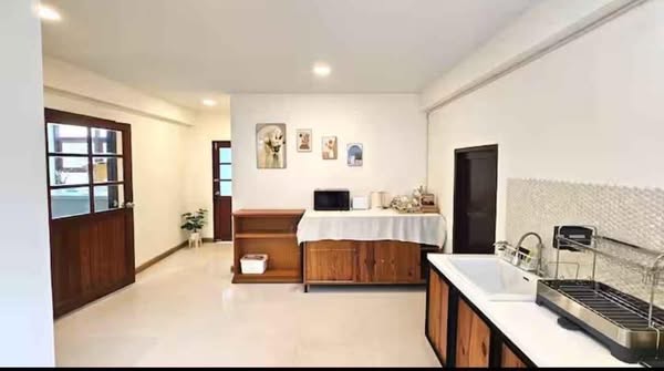 kitchen of Golden House Sukhumvit50