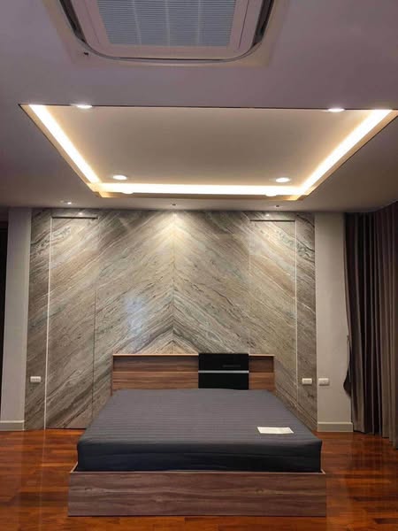 bedroom of Grand Bangkok Boulevard Sathorn