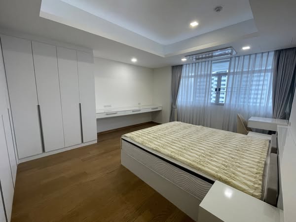 bedroom of Greenview Ekkamai 10