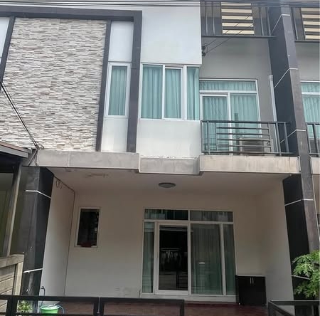 Gusto Ramkhamheang