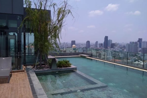 H Sukhumvit 43 Condominium