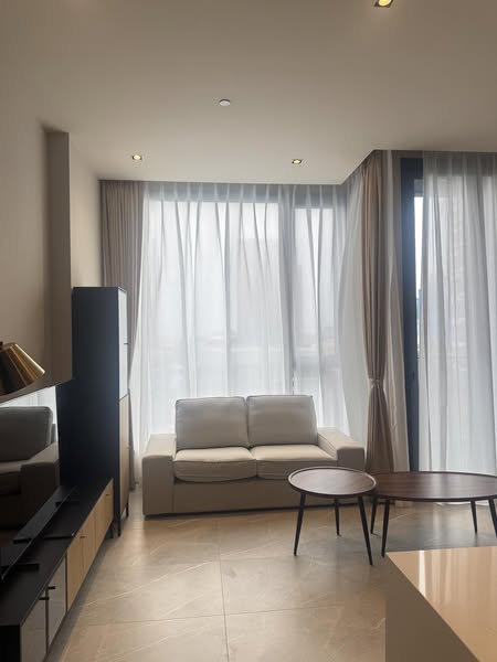 living room and bedroom and room interior of HYDE Heritage Thonglor, Sukhumvit 59 main road