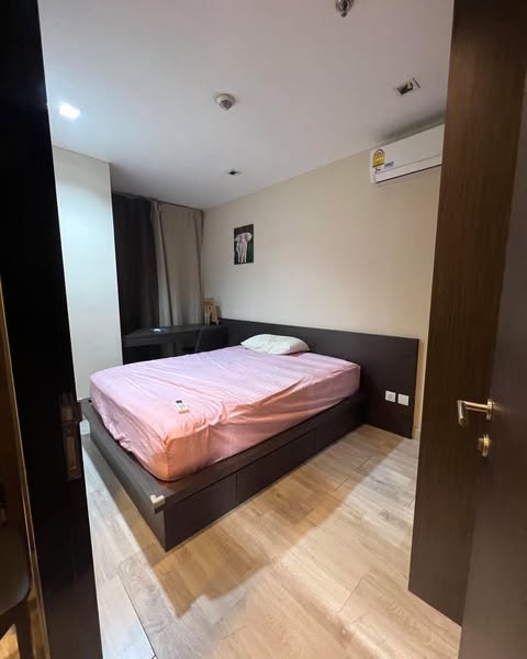 bedroom of Ideo Mobi Rama 9
