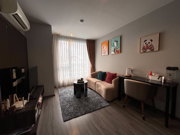 bedroom and living room of Ideo Mobi Sukhumvit 40