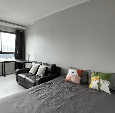 living room and bedroom of Ideo Sukhumvit 93