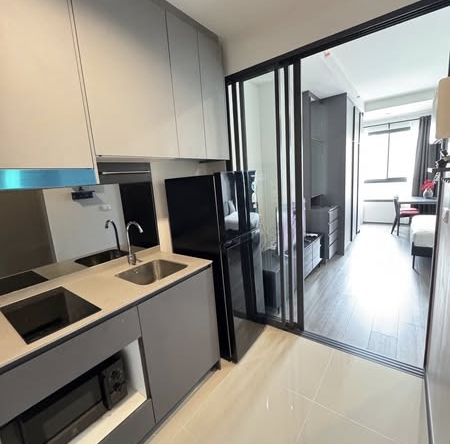 room interior and bathroom and kitchen of IDEO Sukhumvit Rama 4 ไอดีโอ สุขุมวิท-พระราม 4