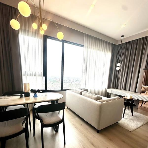 living room of KnightsBridge Prime Onnut