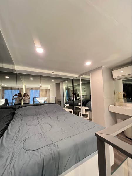bedroom of KnightsBridge Space Rama9