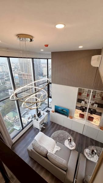 living room of KnightsBridge Space Ratchayothin