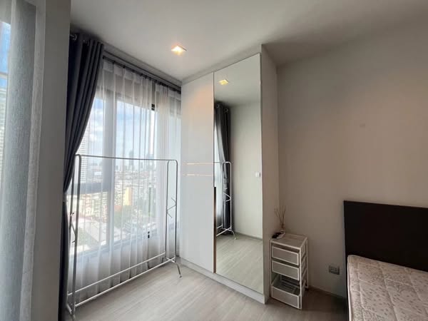bedroom and room interior of Life Asoke – Rama 9