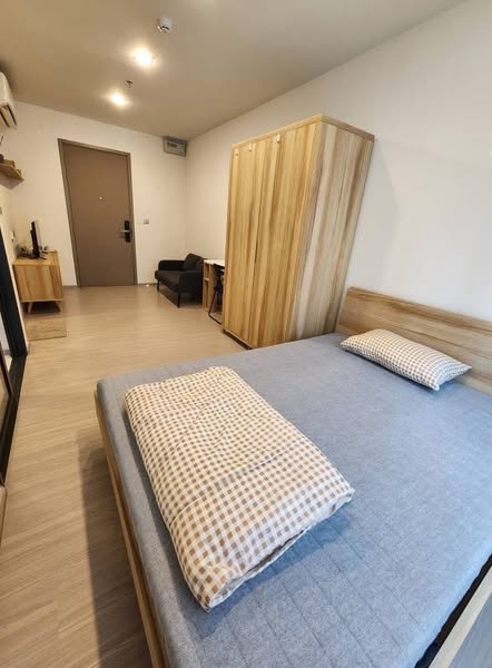 bedroom of Life Asoke Hype