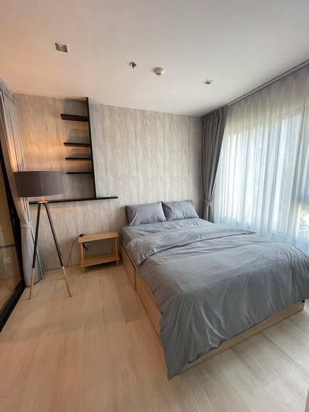 bedroom of Life One Wireless