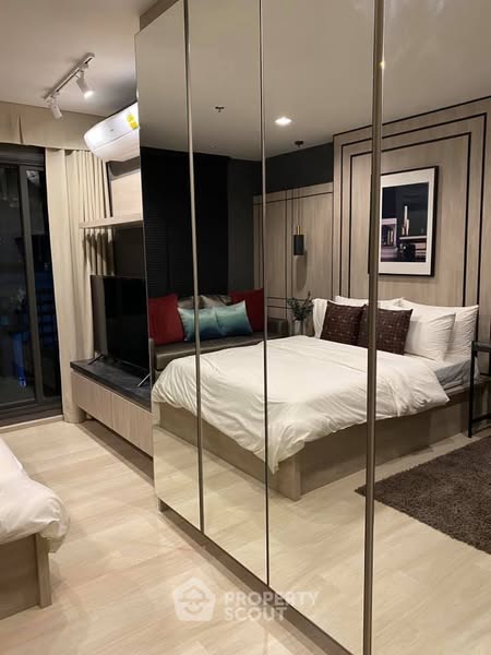 bedroom and room interior of Life One Wireless
