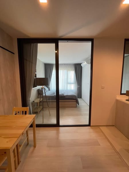 bedroom and room interior of Life One Wireless
