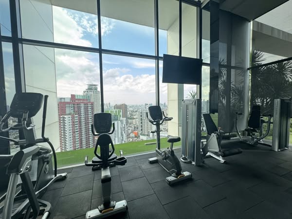 Life Sukhumvit 48