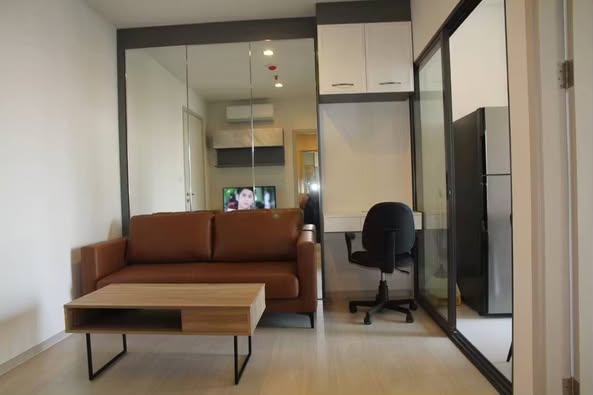 living room and room interior of Life Sukhumvit 48