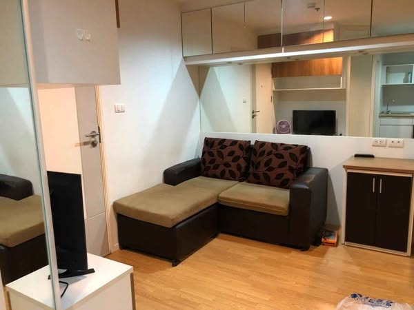 living room of Lumpini Place Srinagarindra – Hua Mak Station