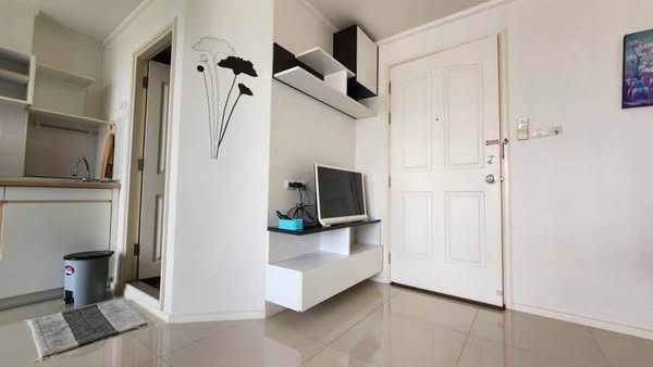bedroom of Lumpini Ville La Salle – Bearing