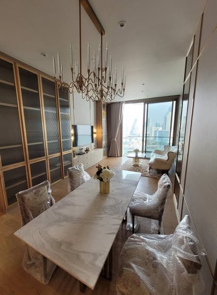 room interior of Magnolias Waterfront Residences