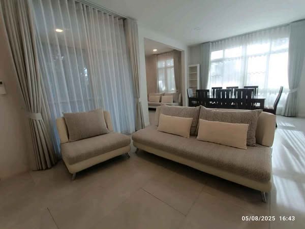 bedroom and living room of Manthana Bangna – Wongwean
