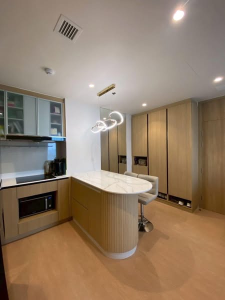 bathroom and kitchen of Maru Ladprao 15 : มารุ ลาดพร้าว 15