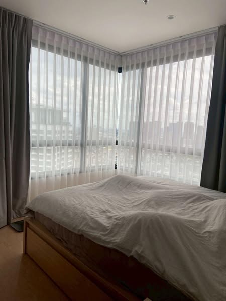 bedroom and room interior of Maru Ladprao 15 : มารุ ลาดพร้าว 15