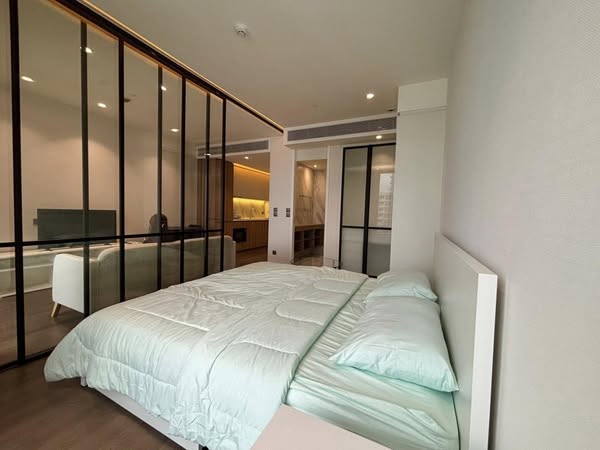 bedroom of MUNIQ Sukhumvit 23