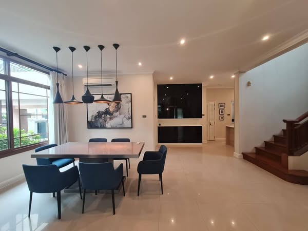 living room of Narasiri Pattanakarn-Srinakarin
