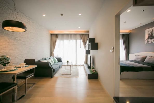 living room and bedroom of Noble Refine