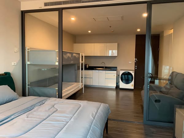 bedroom and room interior of Noble Remix