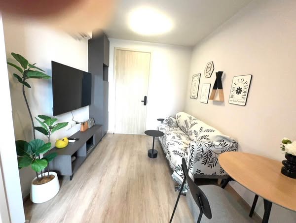 bedroom and living room of Nue District R9