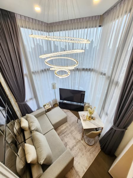 bedroom and living room of Park Origin Chula-Sam Yan