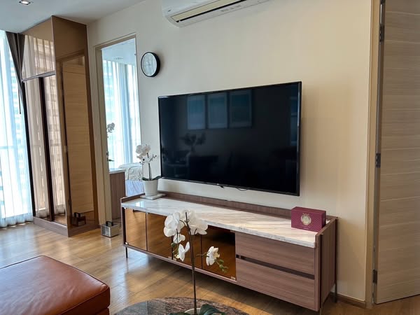 living room and bedroom of Park Origin Phrom Phong