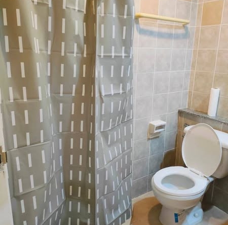 bathroom of Pattarapa Place Condominium