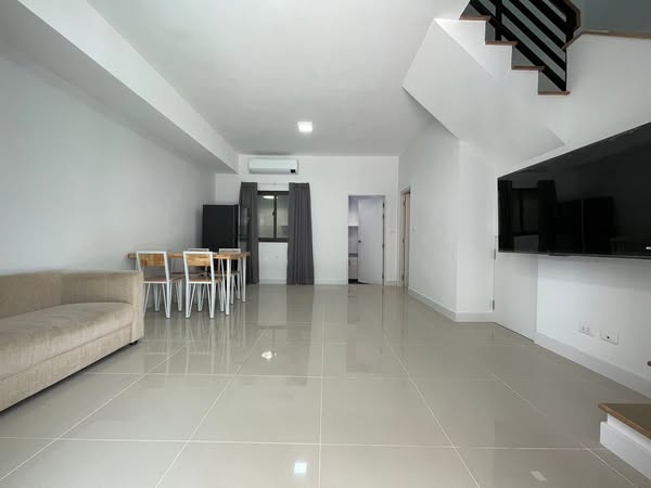 พลีโน่ สุขุมวิท-บางนา Pleno Sukhumvit-Bangna