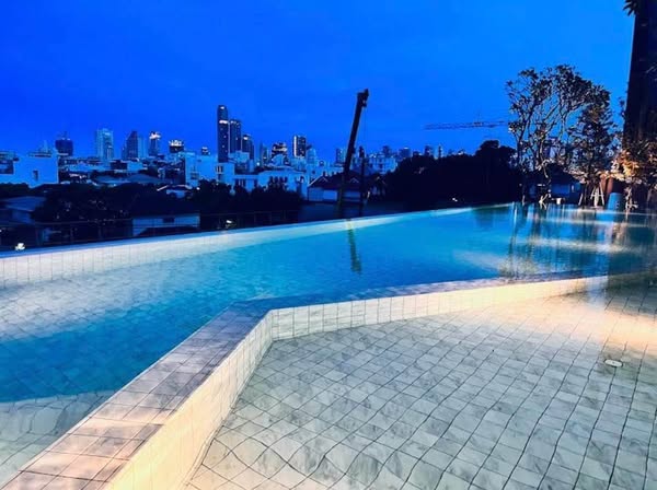 pool of Quintara Phume Sukhumvit 39