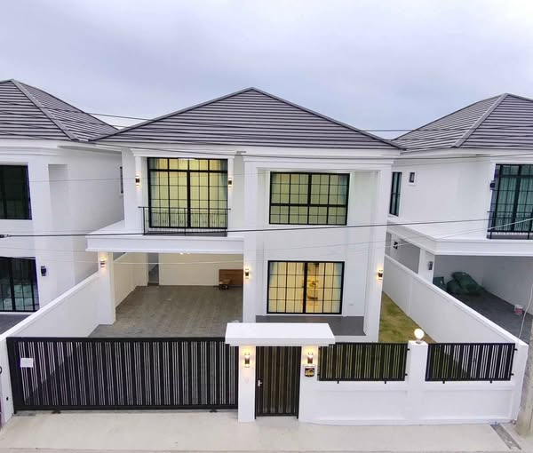 Royal Riverside Villa
