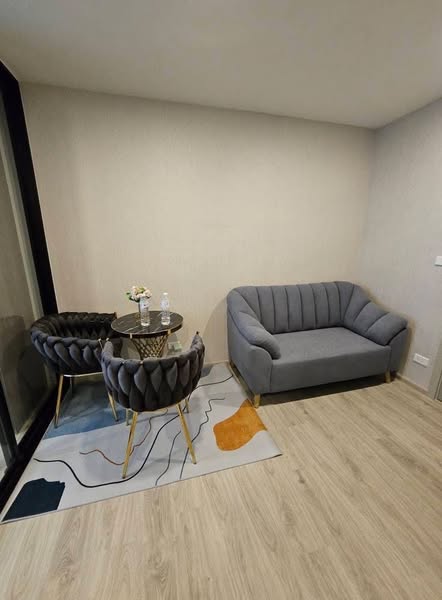 living room of SO Origin Phahol 69 Station
