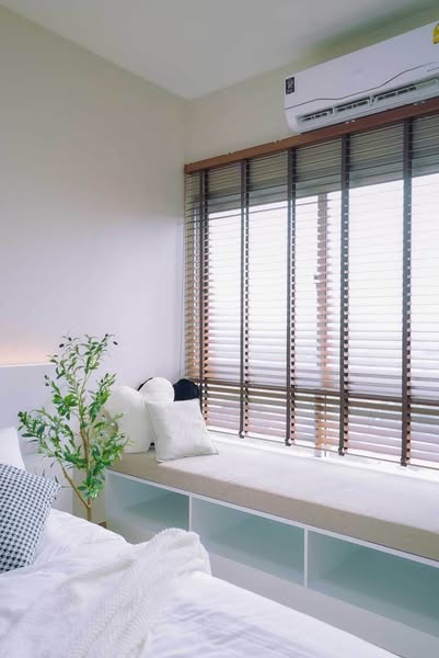 bedroom and room interior of Supalai Monte II