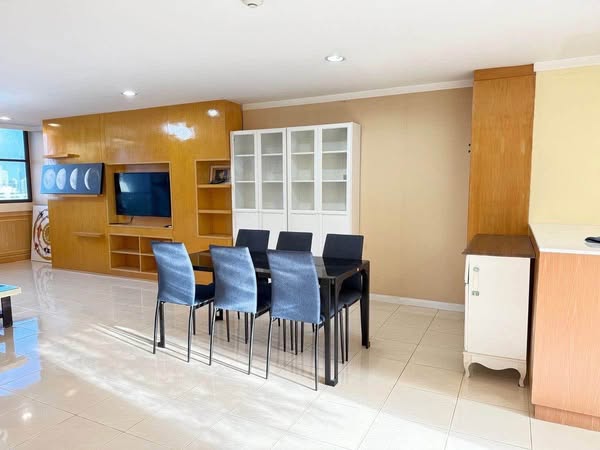 Supalai Place Condominium Sukhumvit 39