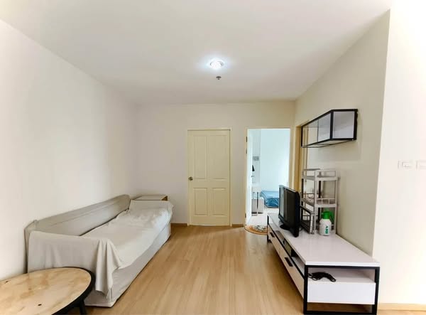 bedroom of SYM Vipha Ladphrao Condominium