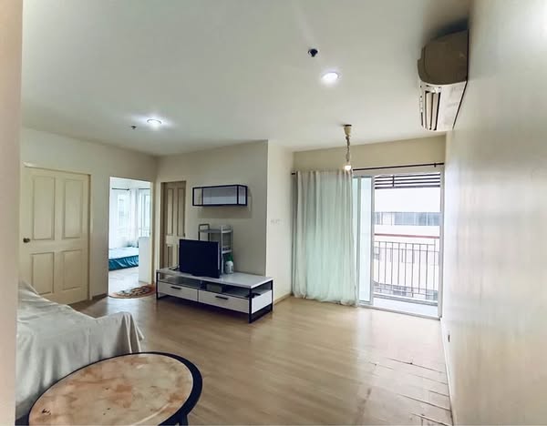 bedroom of SYM Vipha Ladphrao Condominium