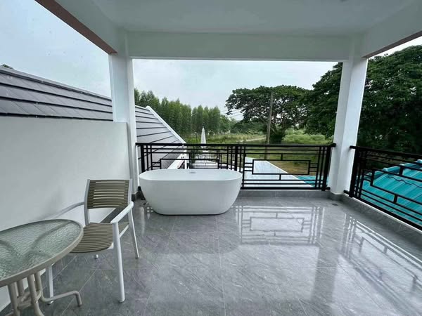 The 38 Pool Villas Pattaya - เดอะ เติร์ดทิ เอท พูลวิลล่า พัทยา